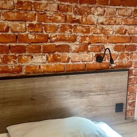 Hotel Brilliance Warna