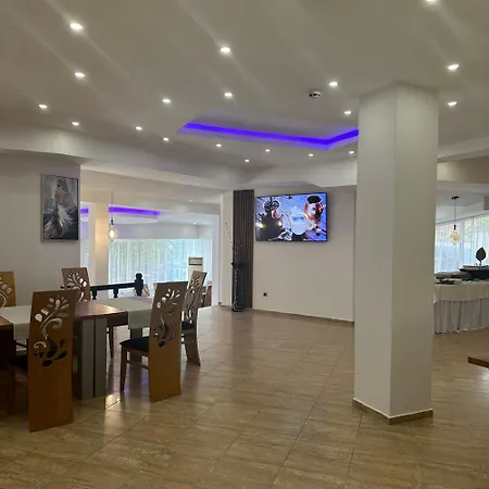 Brilliance Hotel Warna